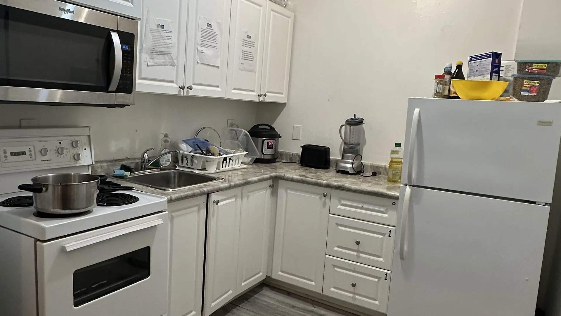 Toronto Furnished Living Rooms Gasthuis